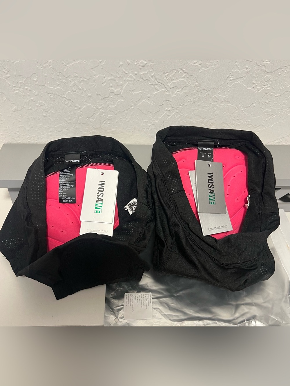 2-Pk WOSAWE Womenโs M Padded Cycling Shorts Black Pink NWT